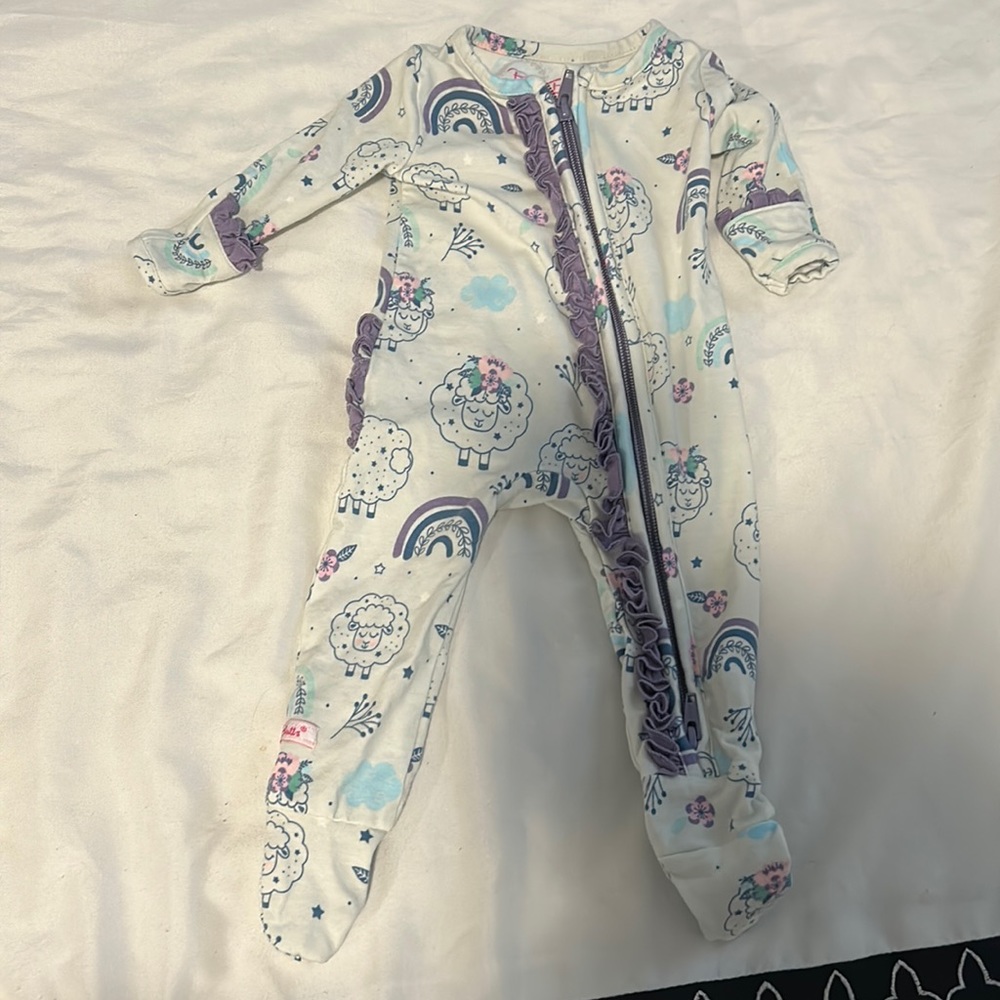 EUC Ruffle Butts purple zipper pajama sz 0-3